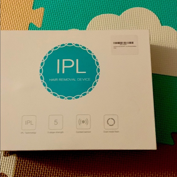 IPL home hair removal device - Picture 1 of 3